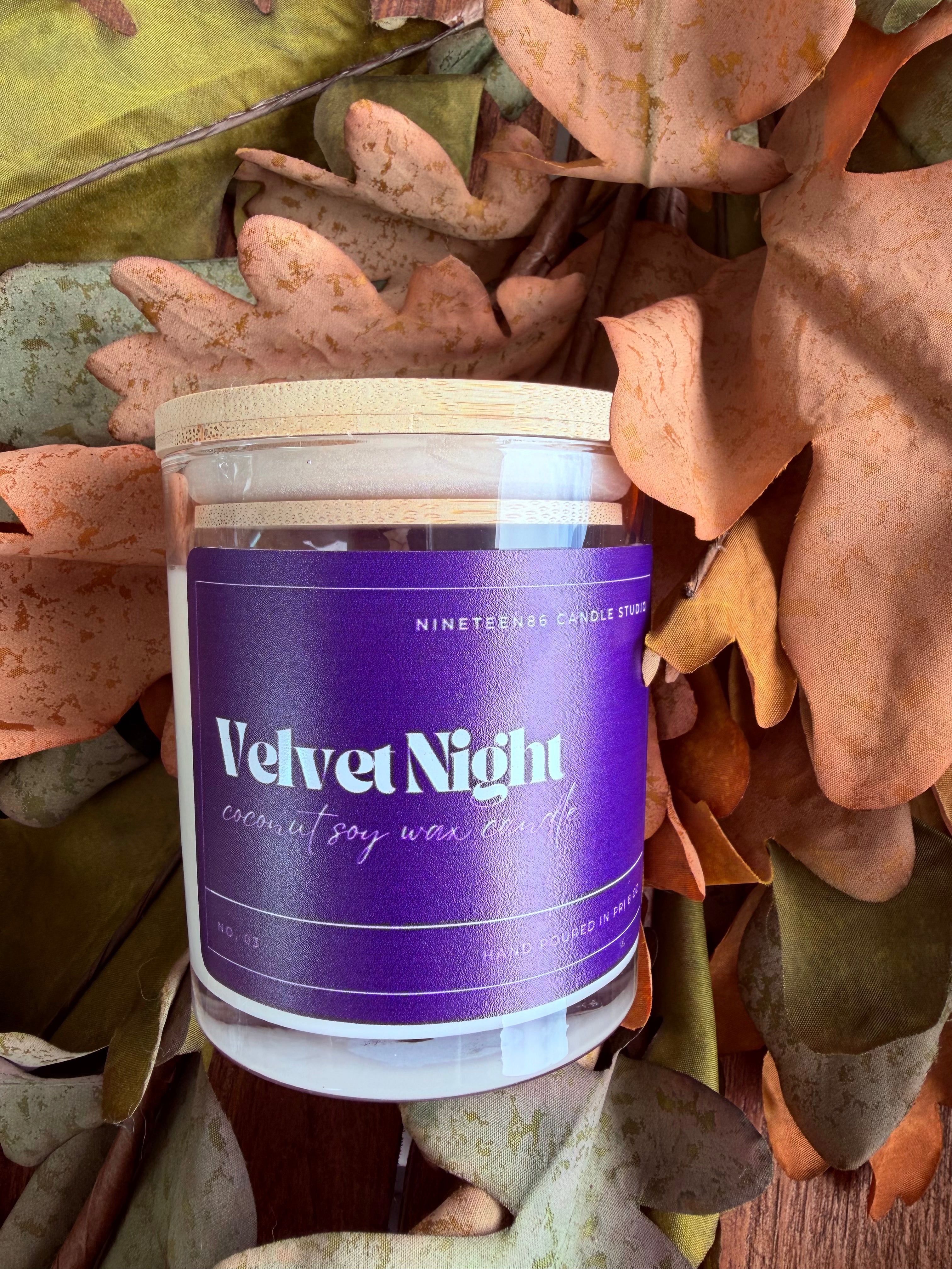 Velvet Night | Vela Aromática | 8oz | Edición Limitada